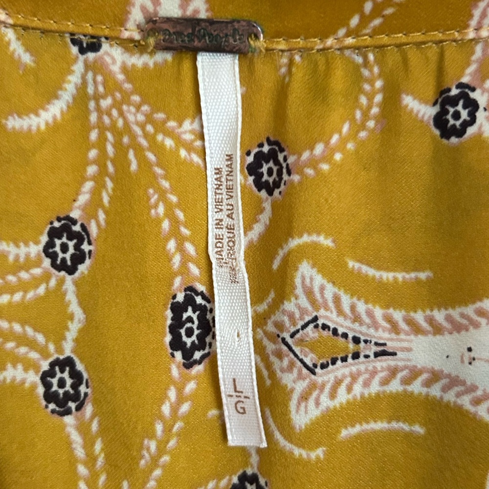 Free People Yellow Paisley V-Neck Tunic - Picture 2 of 13